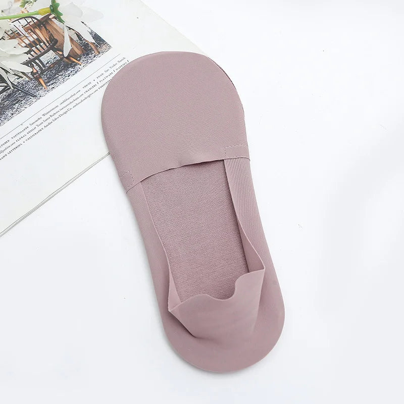 【No Heel Dropping】Ice Silk Invisible Breathable Crew Socks