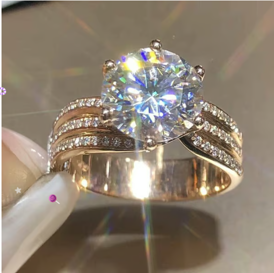 🎁3 Carat Super Sparkling zircon Ring