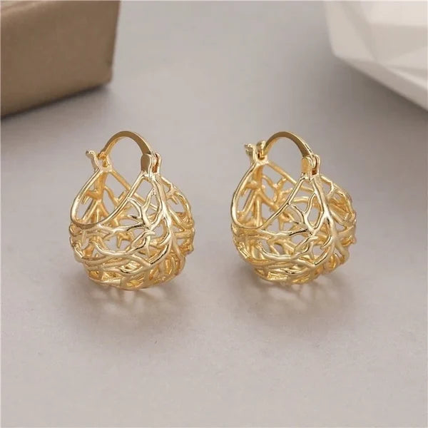 🔥 Last Day Promotion 49% OFF - Fashion Cutout Earrings 💕