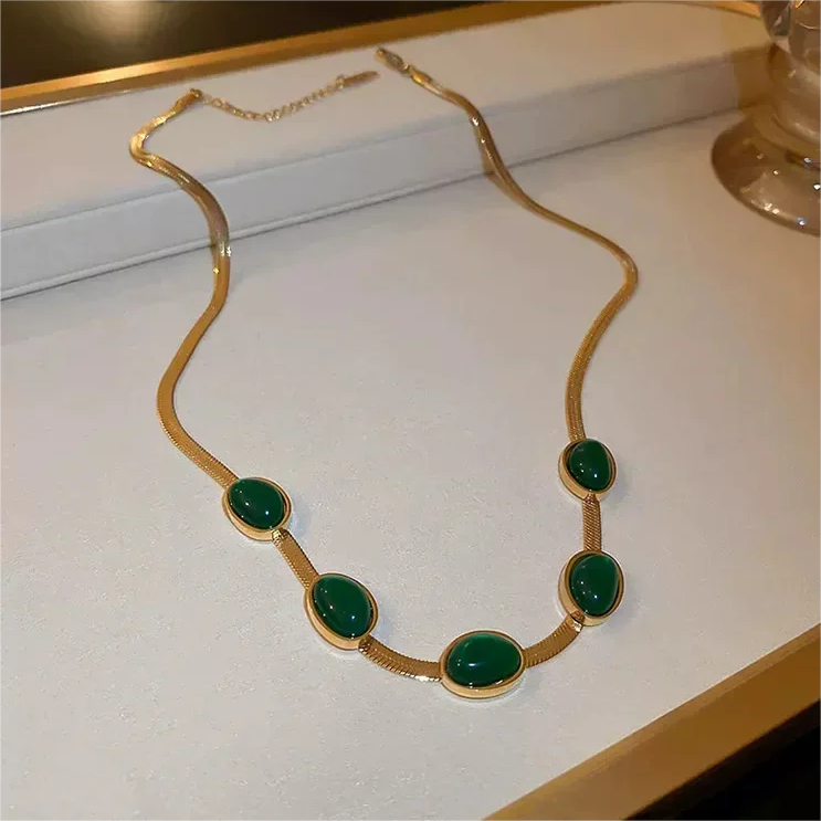 Emerald necklace earrings bracelet