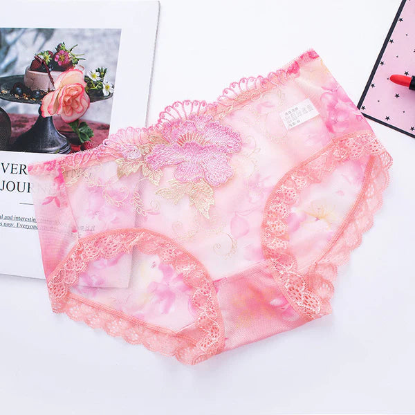 Antibacterial cotton panty with lace embroidery