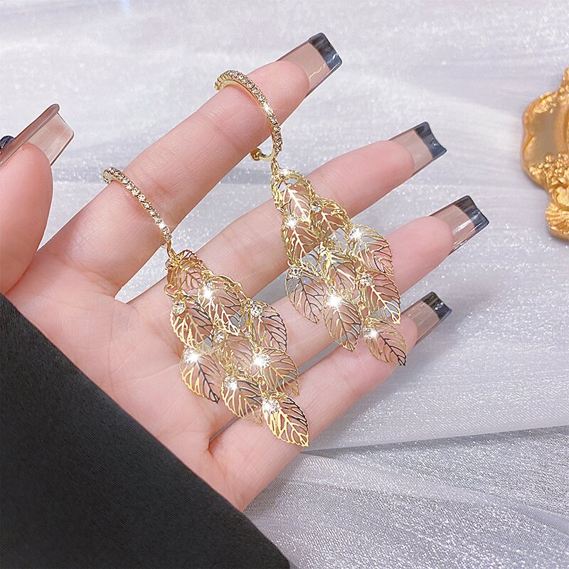 FASHION HOLLOW LEAF EARRINGS