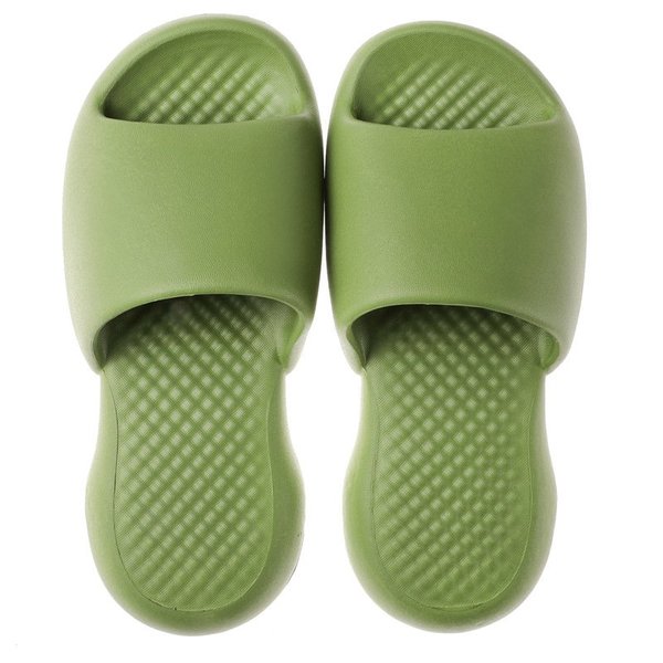 Non slip wear resistant thick soled super soft slippers