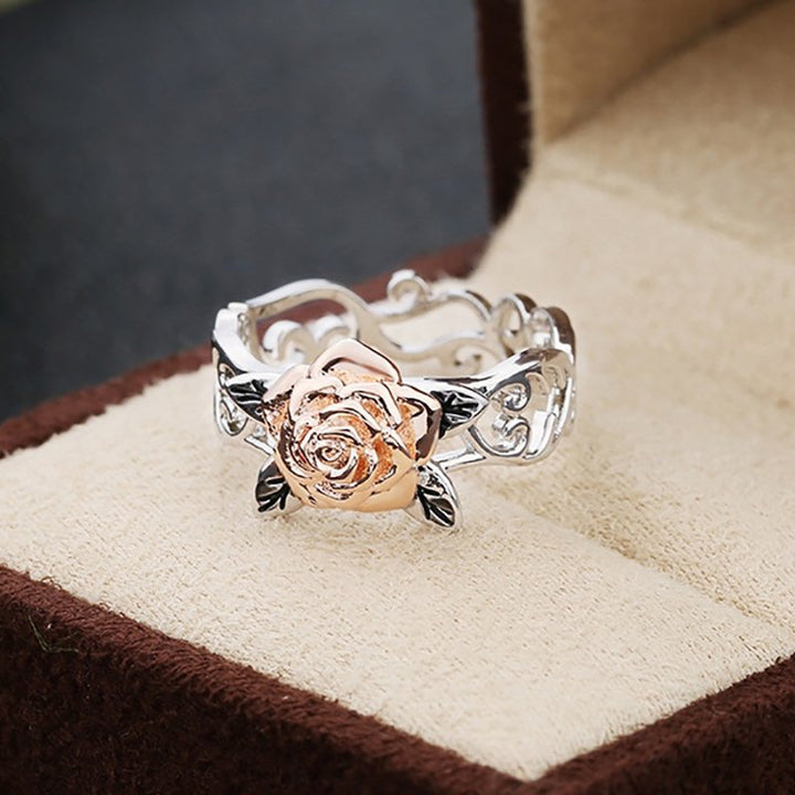 Exquisiter Forever Silver Rose Ring