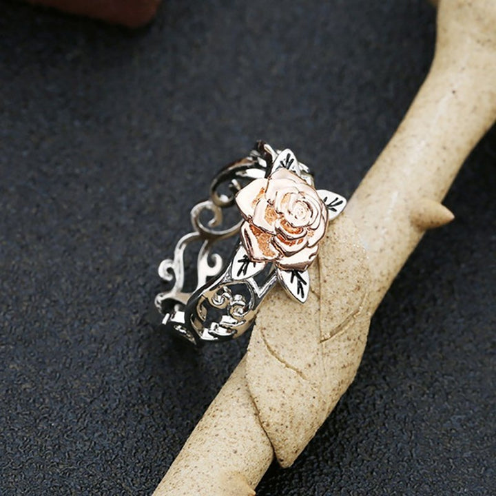 Exquisiter Forever Silver Rose Ring