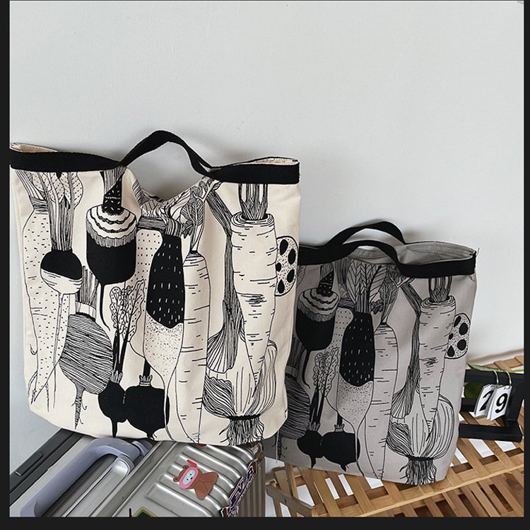 Fashionable Large Capacity Graffiti Canvas Bag