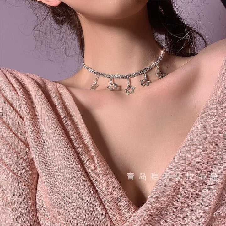 Star Pendant Choker Necklace